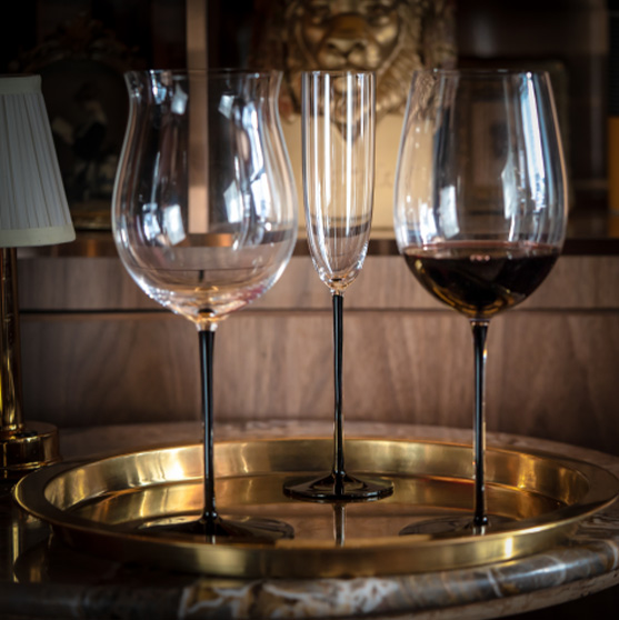 Perfect Black Stem Black Bottom Series