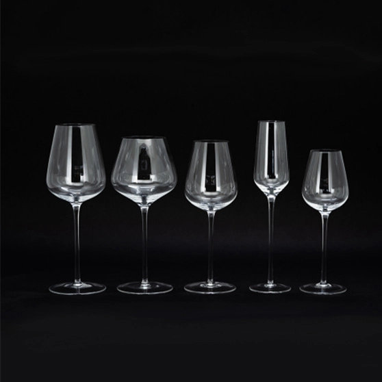 How to Mix & Match Stemware for the Ultimate Modern Table Setting