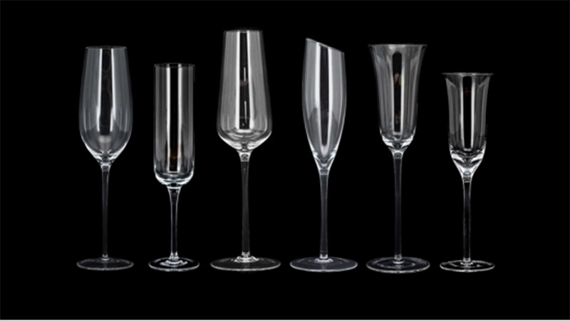 Customized Champagne Glasses