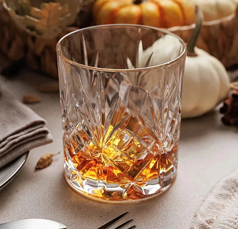 B2B Glassware Product Trends 2026 How to Balance Premium Design, Durability, and Profit Margin