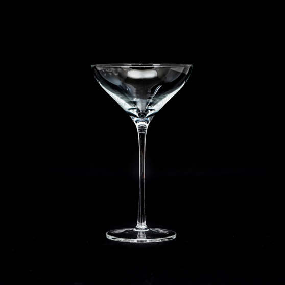 The Ultra-Thin Glassware Trend Why Lightweight Profiles Make the Best Drinking Cocktail Glasses
